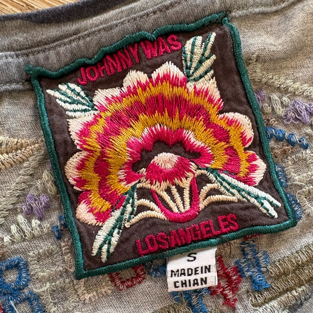 Johnny Was Floral Embroidered Camo Top Tee - Picture 7 of 11